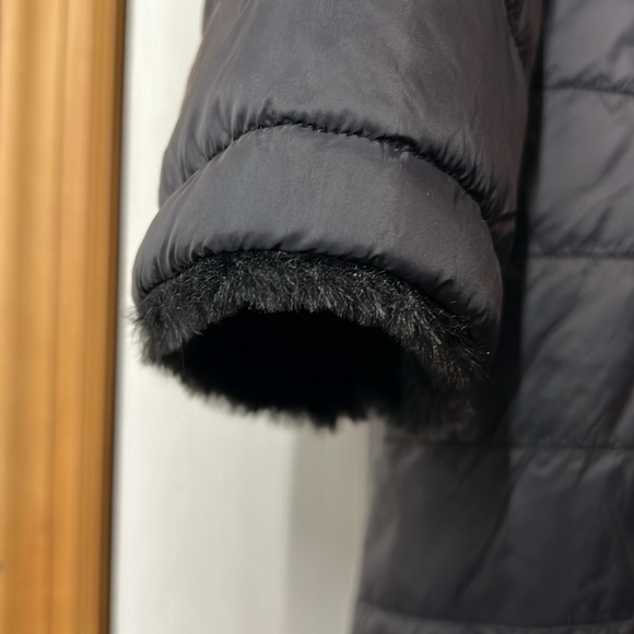 Free Country Black Puffer Jacket w/ Super Soft Faux Fur Lining - Picture 3 of 11